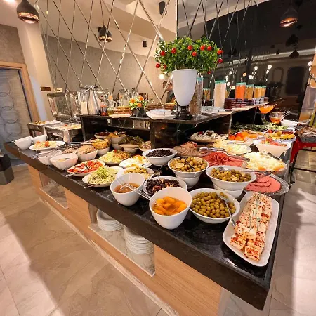 Hotel Old Town Point & 4*