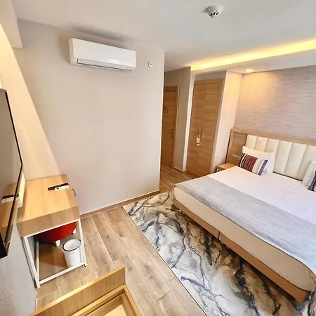 Old Town Point & Otel 4*