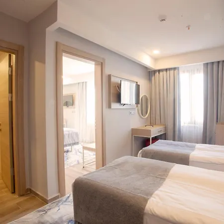 Hotel Old Town Point & 4*