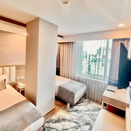 Old Town Point & Otel 4*