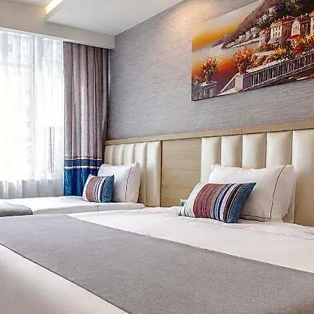 Hotel Old Town Point & 4*