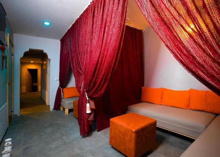 Otel Old Town Point &