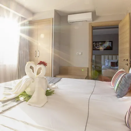 Hotel Old Town Point & 4*