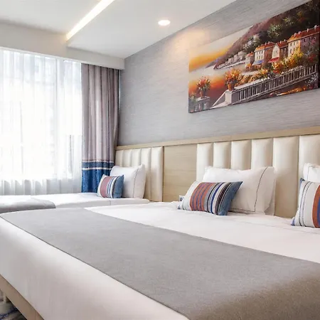 Hotel Old Town Point & 4*