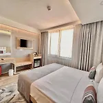 Hotel Old Town Point &