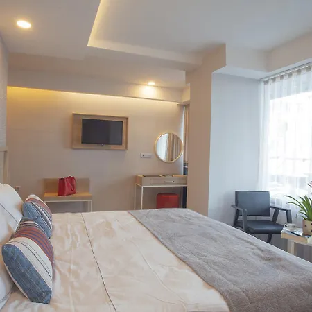 Old Town Point & 安塔利亚