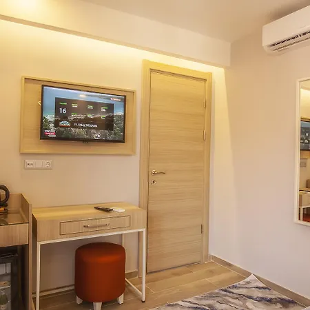 Old Town Point & Hotel